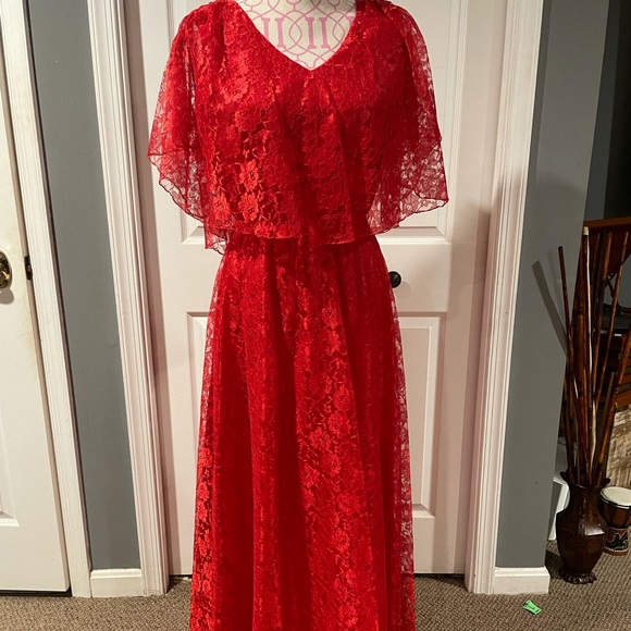 mike benet formals Dresses & Skirts - Lace Vintage Dress Mike Benet Formals